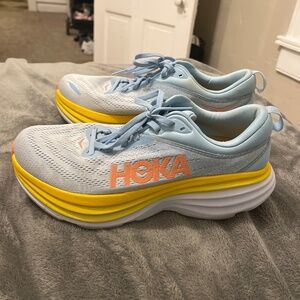 Women’s Hoka Bondi 8s size 11